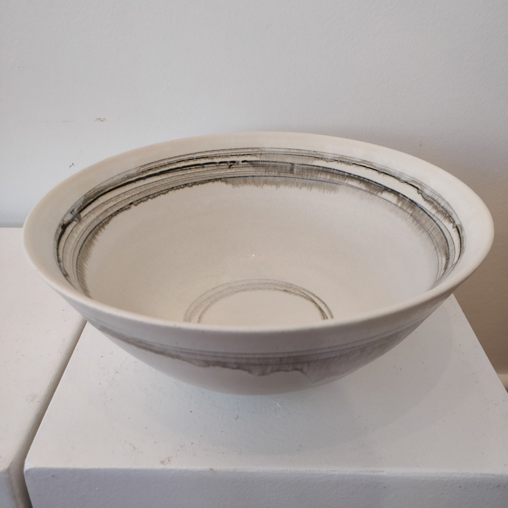 Large Round Bowl With Lines 